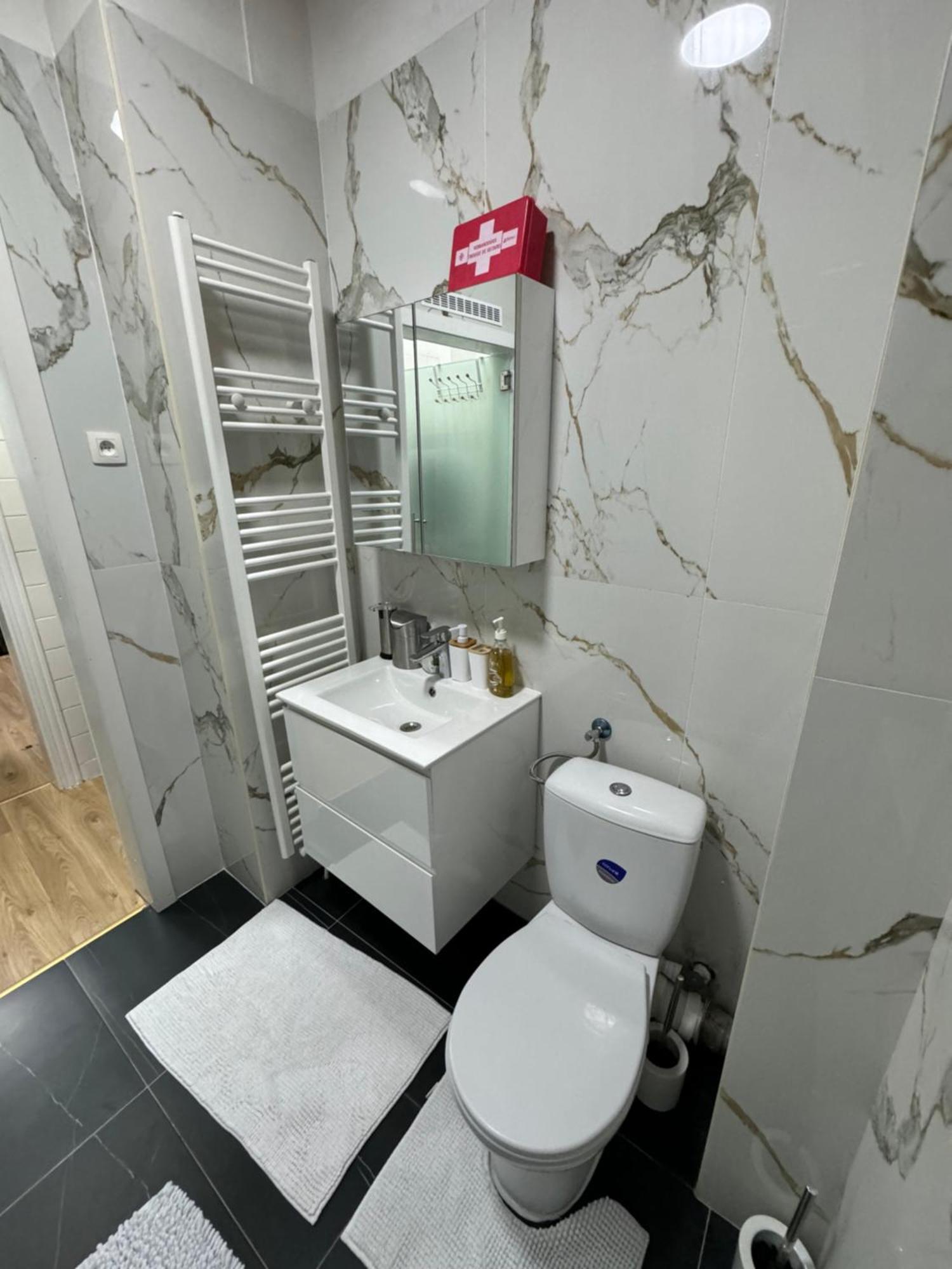 Appartement 2 Chambre Luxueuse A Jette Bruxelles Exterior foto