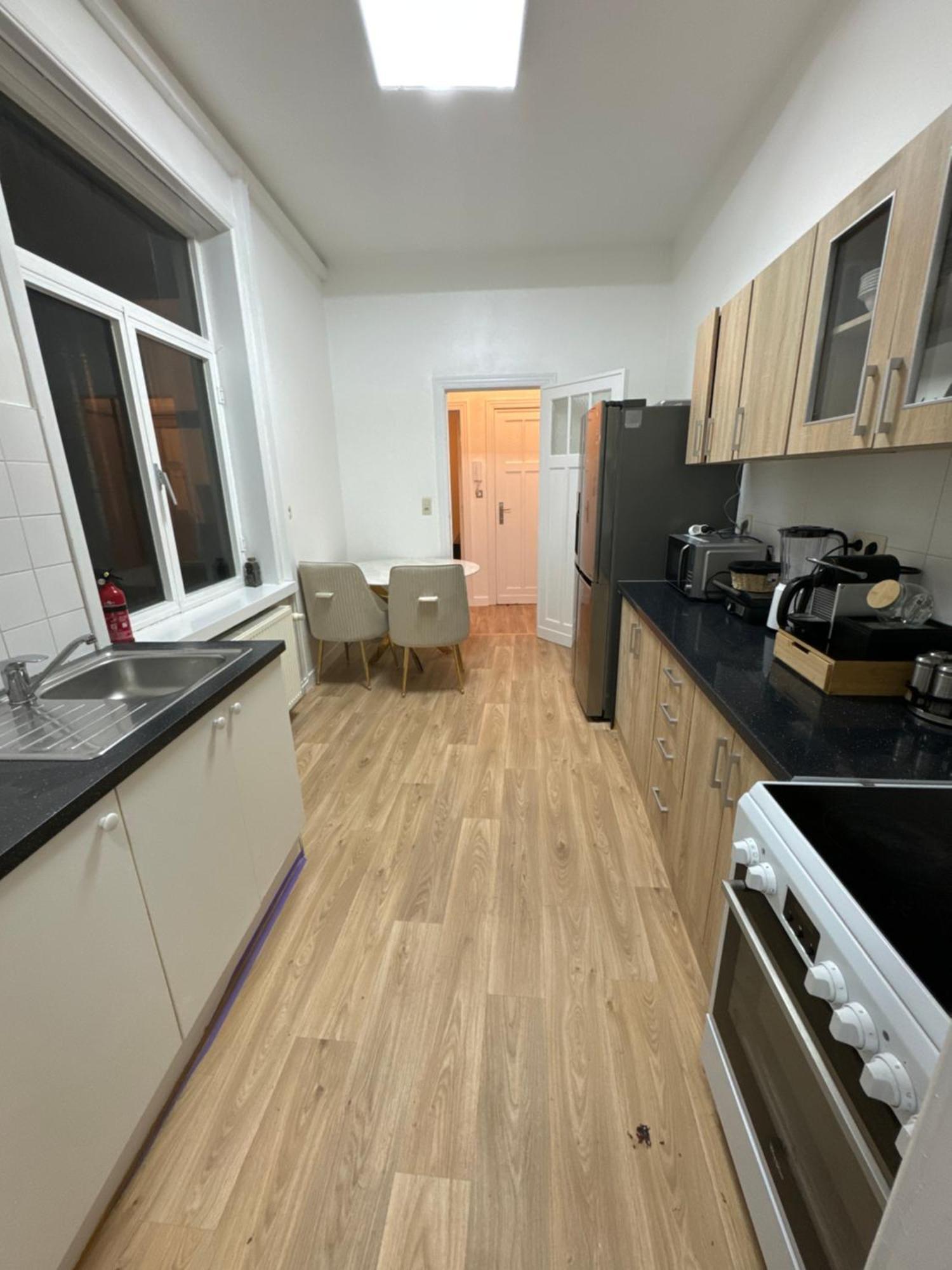 Appartement 2 Chambre Luxueuse A Jette Bruxelles Exterior foto